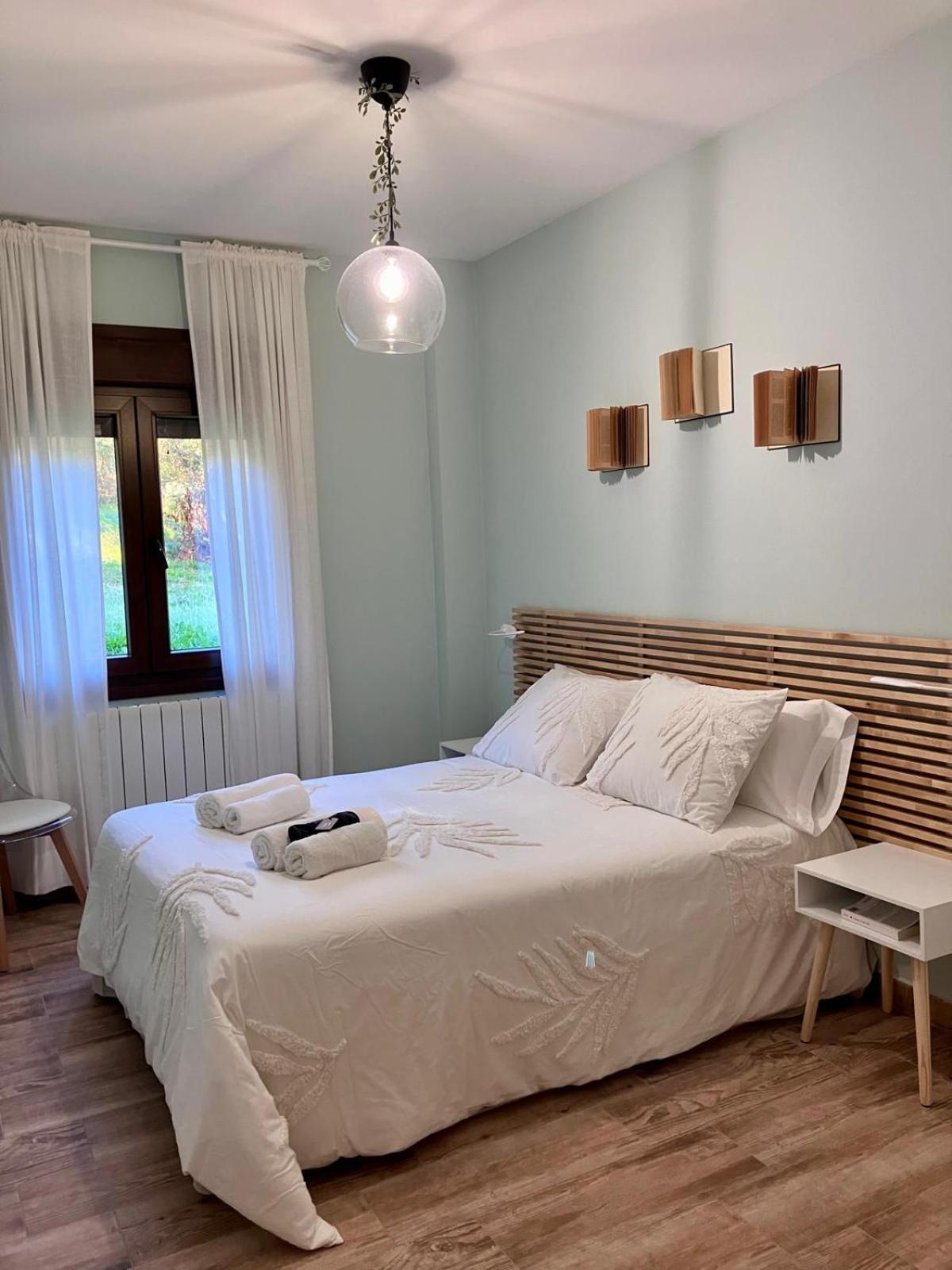 Apartamento Las Campanitas Nunomoral Luaran gambar